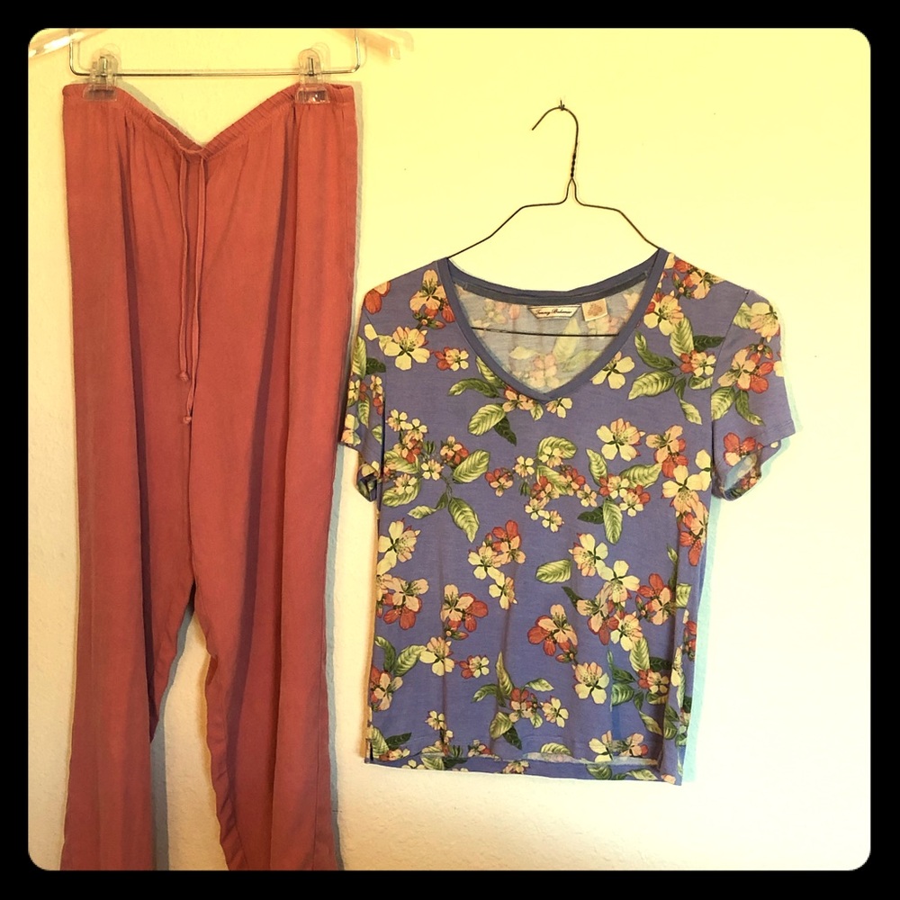 Tommy Bahamas lounge wear